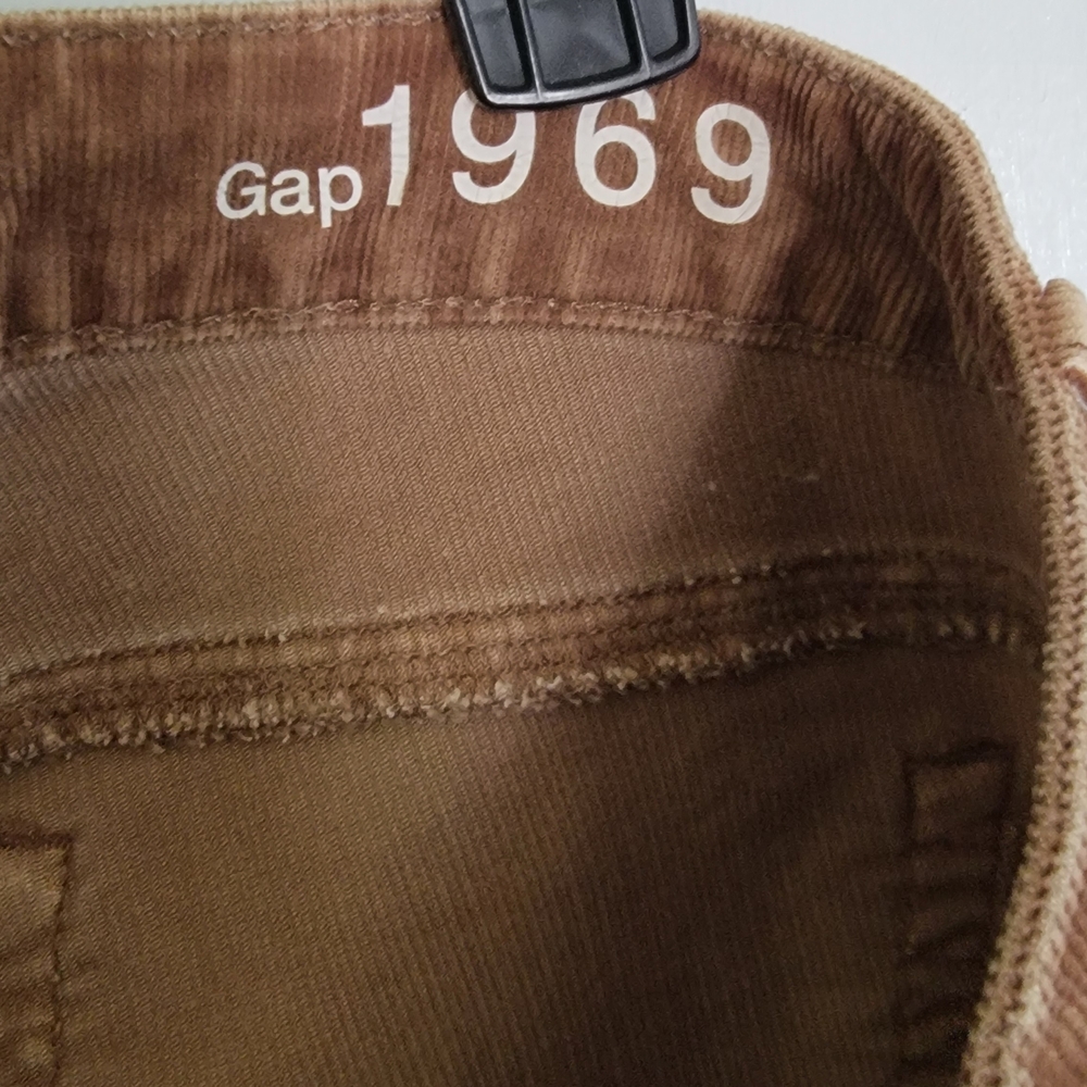 Gap 1969 Corduroy Skinny Pants - Brown/Camel color, Size 30r